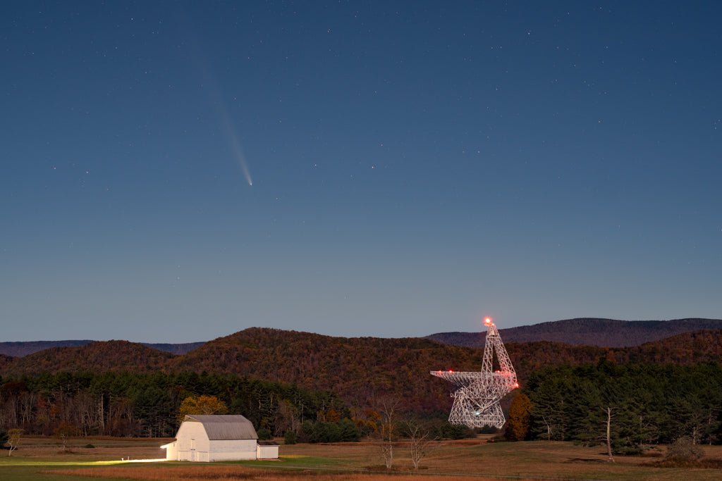 Still Searching (Comet C/2023 A3 Tsuchinshan - ATLAS) - Reflection in a Pool